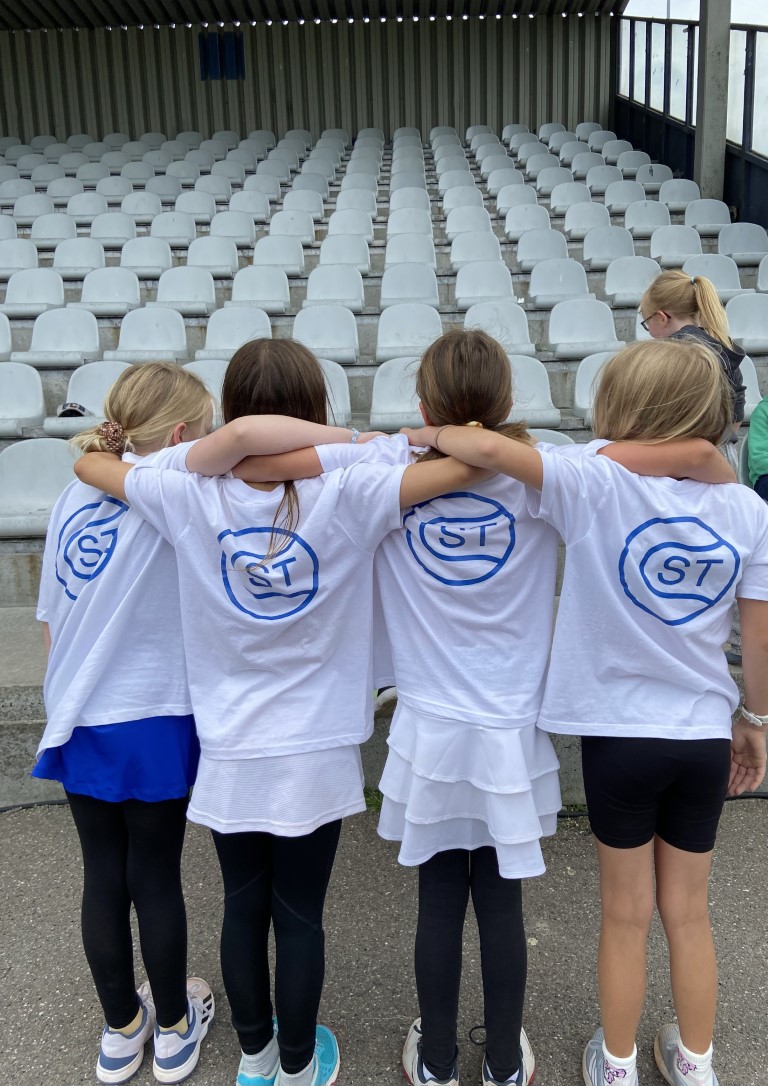 juniorer-sundby-tennisklub Juniortennisspillere i Sundby Tennisklub på Amager